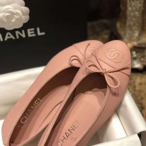 Chanel flats size 10